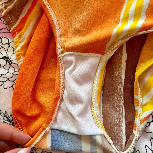 Vintage 70s Striped One-Piece Lycra Swimsuit – Retro Sunshine Colors - Picture 4 of 6